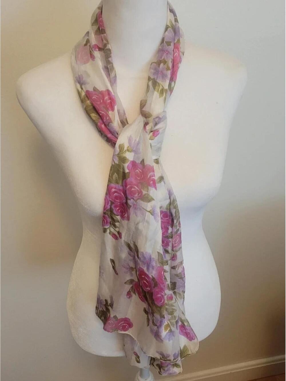 Women's Floral Pattern Scarf 60"